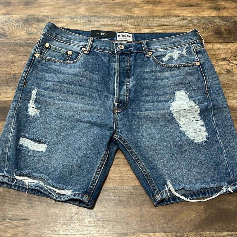 Umgee boy shorts distressed denim shirts size 29
